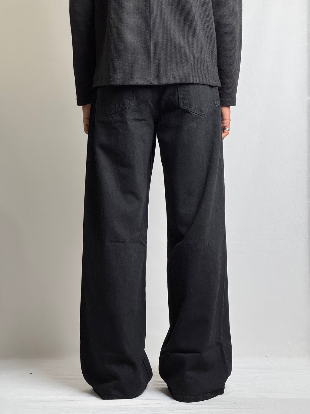 OXBO BLACK WIDE