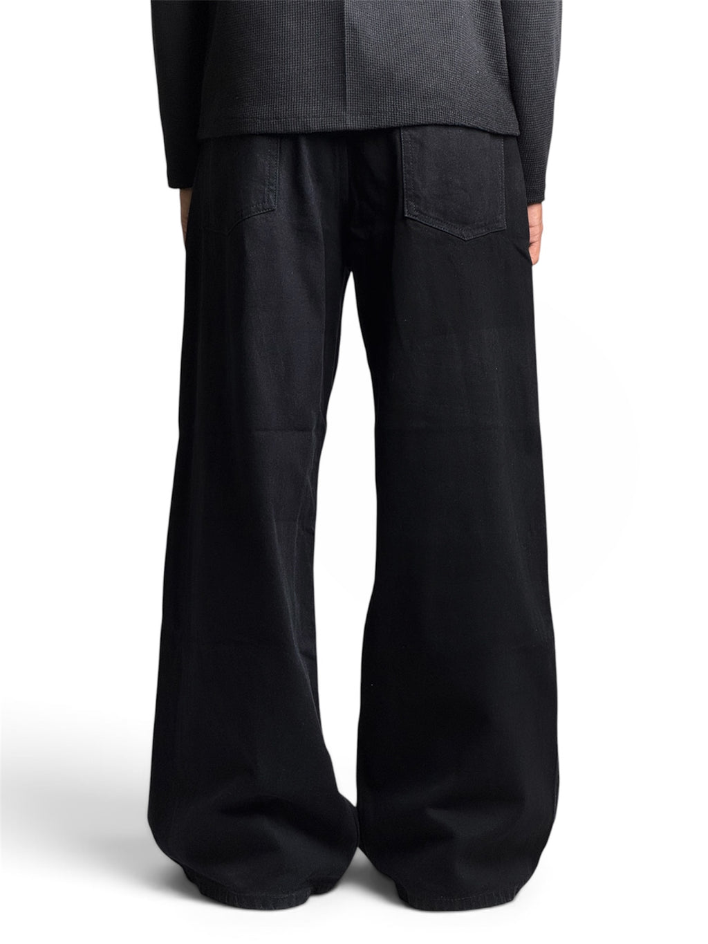 JET BLACK WIDE