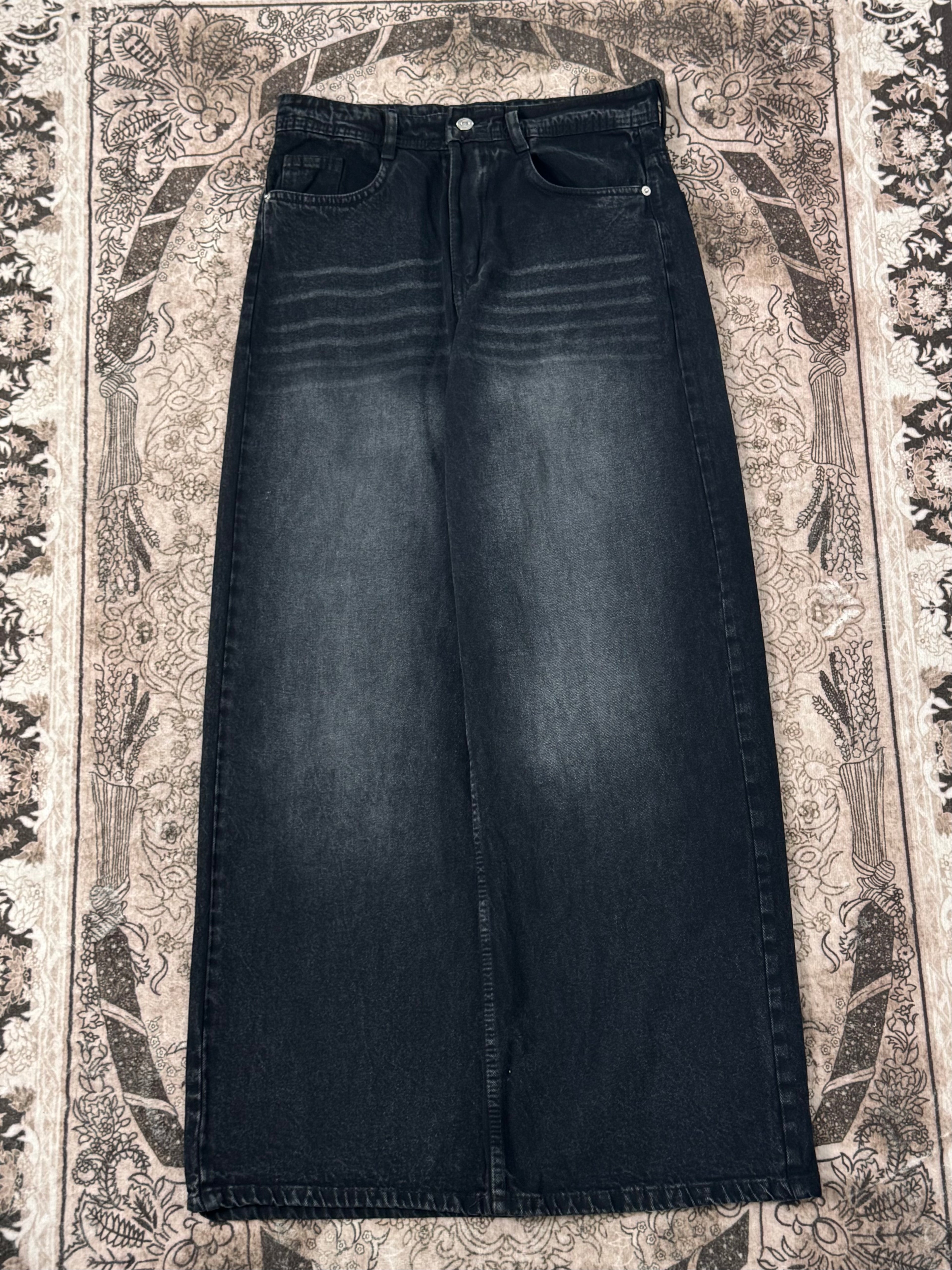 SHADOW BLACK WIDE