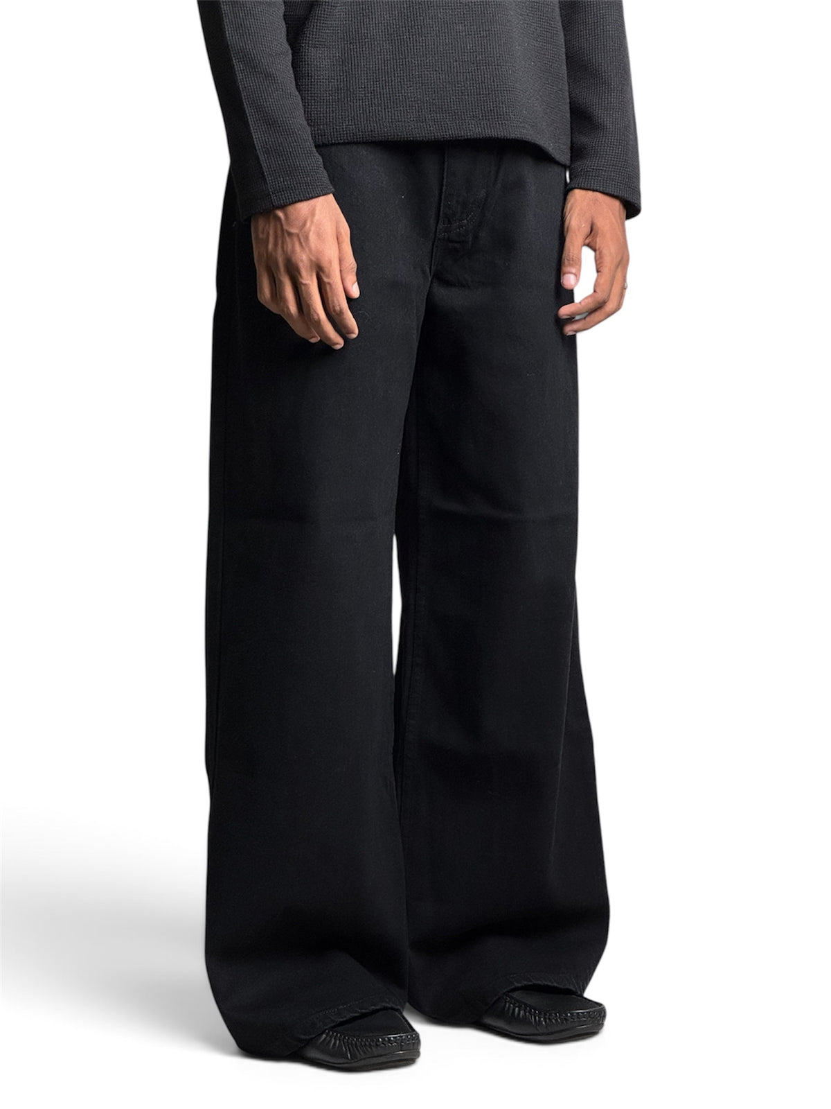 JET BLACK WIDE