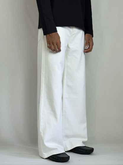 PURE WHITE BAGGY